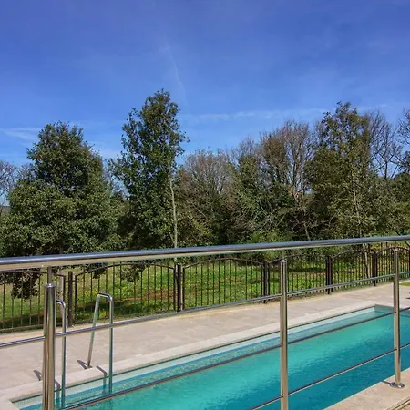 Villa Complex Of 2 Banjole-marisol With 2 Private Pools For Up To 20 Persons Only 200m From The - Wiibuk *